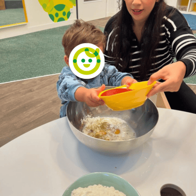 kita-kinderzimmer-eißendorf-backen-salami-waffel10