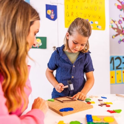 kita-kinderzimmer-hamburg-brand-tessa-kind-bauen