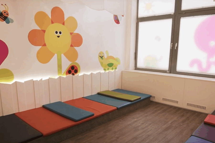 kita-kinderzimmer-hamburg-hammerbrook-gruppenraum-schlafraum