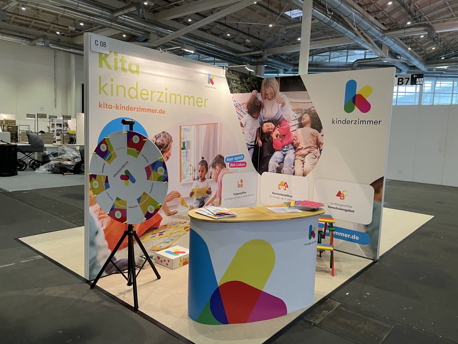 kita-kinderzimmer-hamburg-messestand-babini Ein Bild von unserem Messestand auf der Babini Messe Hamburg