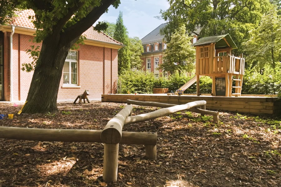kita-kinderzimmer-hamburg-barmbek-nord-am-stadtpark-Aussen30